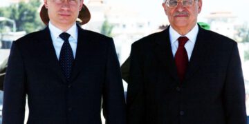 Palestinian President Mahmoud Abbas and Vilamidir Putin