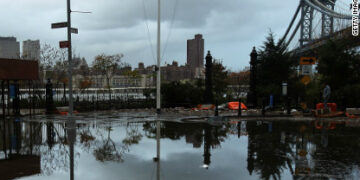 121030010154-storm-sandy-brooklyn-flooding-c1-main