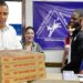 Barack_Obama_Pizza_2368702b