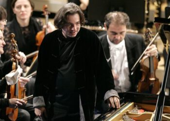 Turkey Pianist Islam.JPEG-08dc8