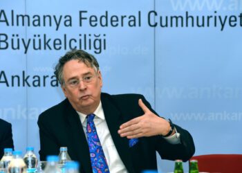 copyright_aabadoluajansi_2012_20121019041233