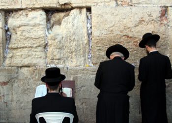 copyright_aabadoluajansi_2012_20121027200508