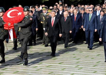 copyright_aabadoluajansi_2012_20121030061739