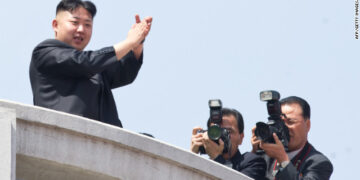 120725014209-kim-jung-un-parade-story-top