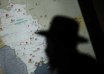 9C4F69F9-DE00-4731-A5D6-A619454CF78D_w974_n_s