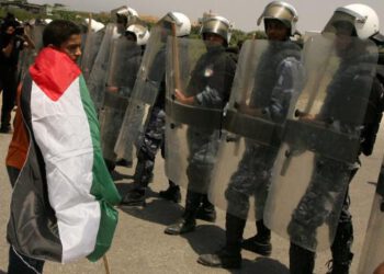 Israel-says-it-cant-stop-mass-protests