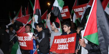 copyright_aabadoluajansi_2012_20121115072146
