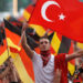 german-turks-with-flag