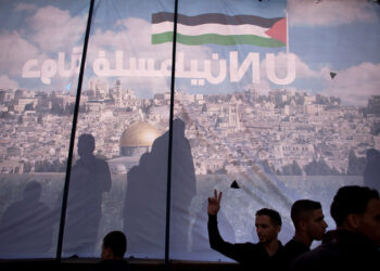 2012113083138985621_20