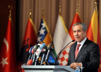 copyright_aabadoluajansi_2012_20121202100311