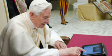 Pope Benedict XVI sends his first tweet
