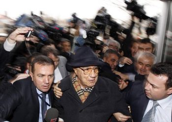 copyright_aabadoluajansi_2013_20130104071718