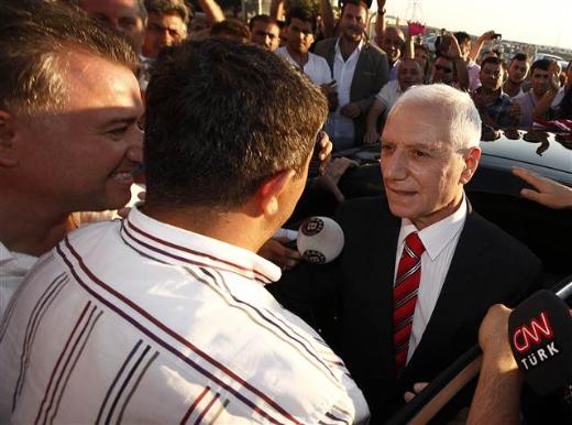 Mehmet Haberal is released from Ergenekon case