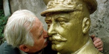 Putperestler Ülkesinde Yaşamak - Ahmed Necip YILDIRIM