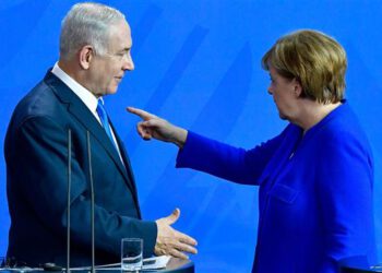 Merkel and Macron Defend Iran Deal - TurkeyTribune