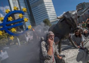 Are the Fault Lines in the Global Economy Starting to Crack Again?