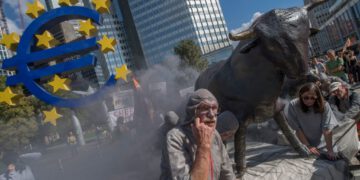 Are the Fault Lines in the Global Economy Starting to Crack Again?