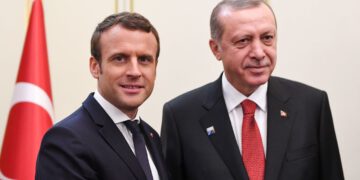 Batı Afrika’da İki Lider: Senegal’de Macron ve Erdoğan