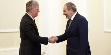 EurasiaNet (США): Болтон метил в Россию и Иран, а жертвой стала Армения?