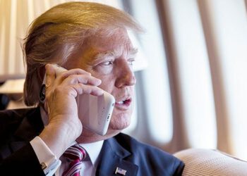 NYT и Times: Россия и Китай прослушивают личные телефоны Трампа