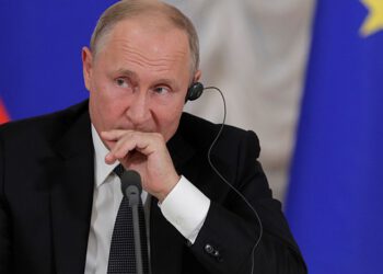 Putin: DEAŞ ABD kontrolündeki 700 kişiyi esir aldı