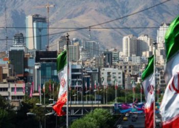 Иран впервые начал заключать сделки по продаже нефти на Тегеранской нефтяной бирже