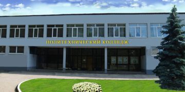 Массовое убийство в керченском колледже совершил студент. Оружие он получил легально