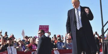 Трамп хочет разорвать ракетный договор с Россией. Москва обещает ответить