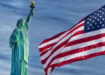 Kapitalistlerden kapitalizm eleştirisi…