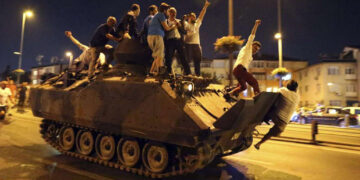 SAVAŞ SUÇLARI VE 15 TEMMUZ OLGUSU