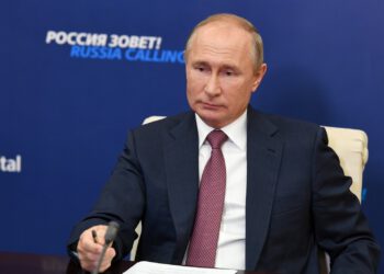 Putin calls for Nagorno-Karabakh cease-fire, peace talks involving Turkey