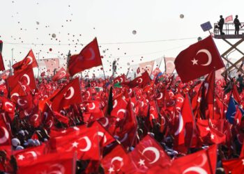 Turks as a nation that grows amid crises