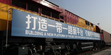 Турецкий экспортный поезд завершает свой путь из Турции в Китай в городе Сиань, Китай, 19 декабря 2020 г. (Фото IHA)