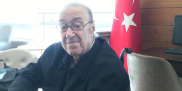 Последний наследник династии Османов умер в возрасте 90 лет