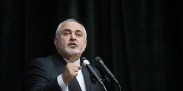 جواد ظریف: آمریکا مانع پرداخت قرضه ایران به سازمان ملل شد