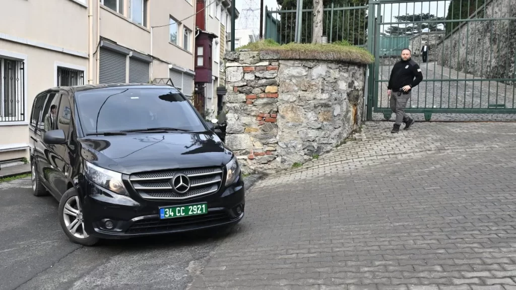 Russian-US Diplomats Meet in Istanbul to Improve Relations