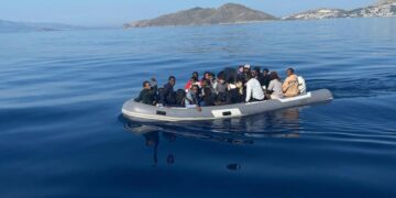 Turkish Coast Guard Rescues 36 Migrants, Detains 84 in Aegean